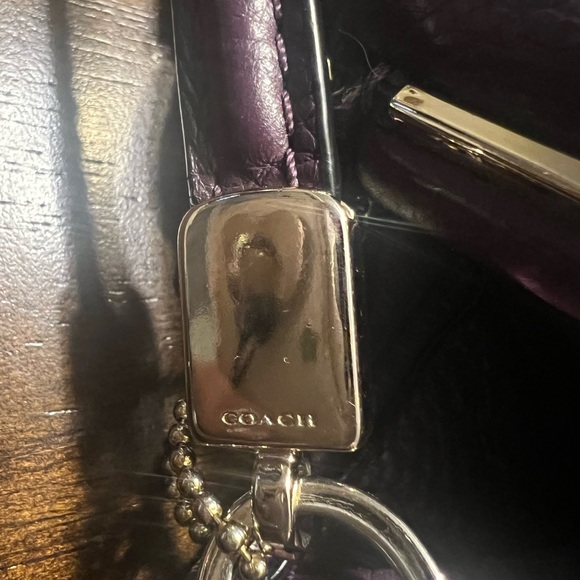 Vintage Coach Madison Phoebe Plum Pebbled Leather Shoulder Bag - Picture 12 of 13